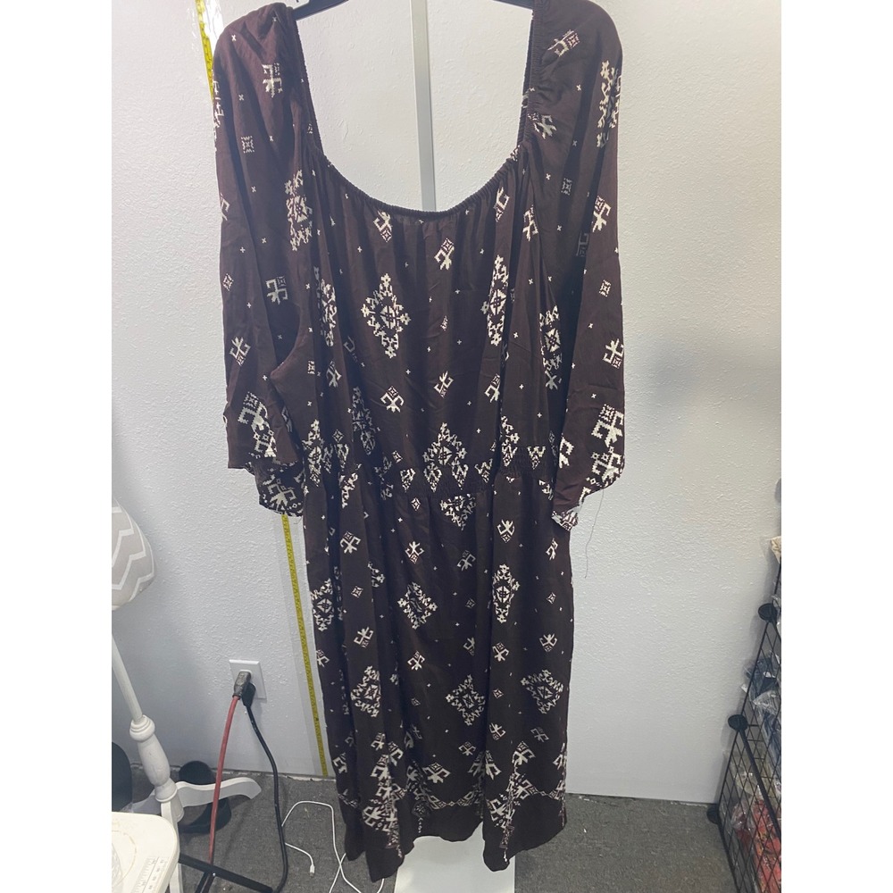 BloomChic Brown Geometric Tribal Print Smocked Waist Midi Dress Plus Size 30 NEW - Picture 1 of 3